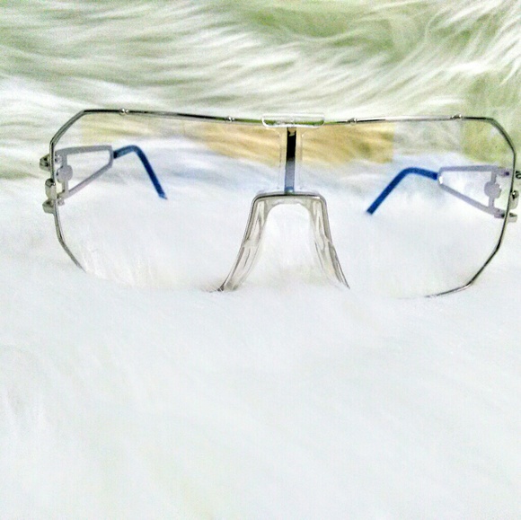 (NEW)! Cute! Clear, Oversized, Sunglasses! :-) - Picture 4 of 8